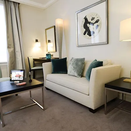 Western Sydney Opera Hotel