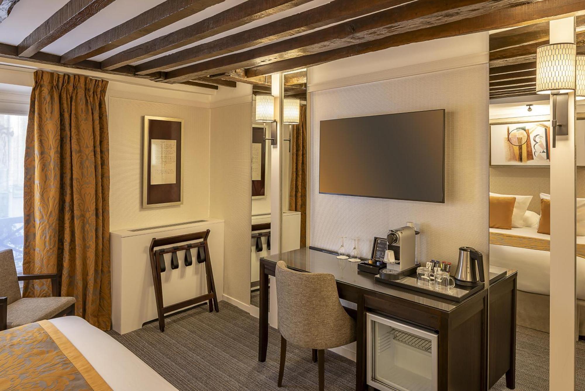 Hotel Western Sydney Opera 3*