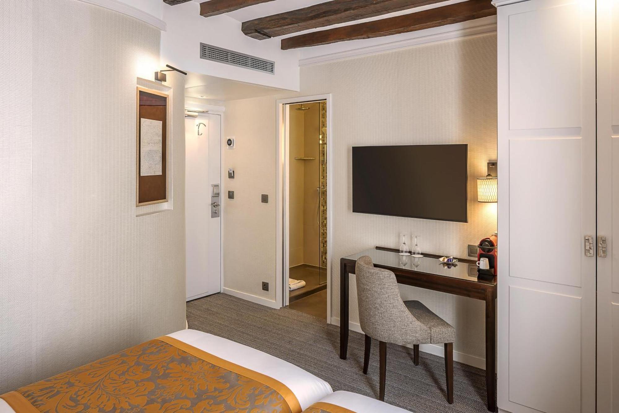 Western Sydney Opera Hotel