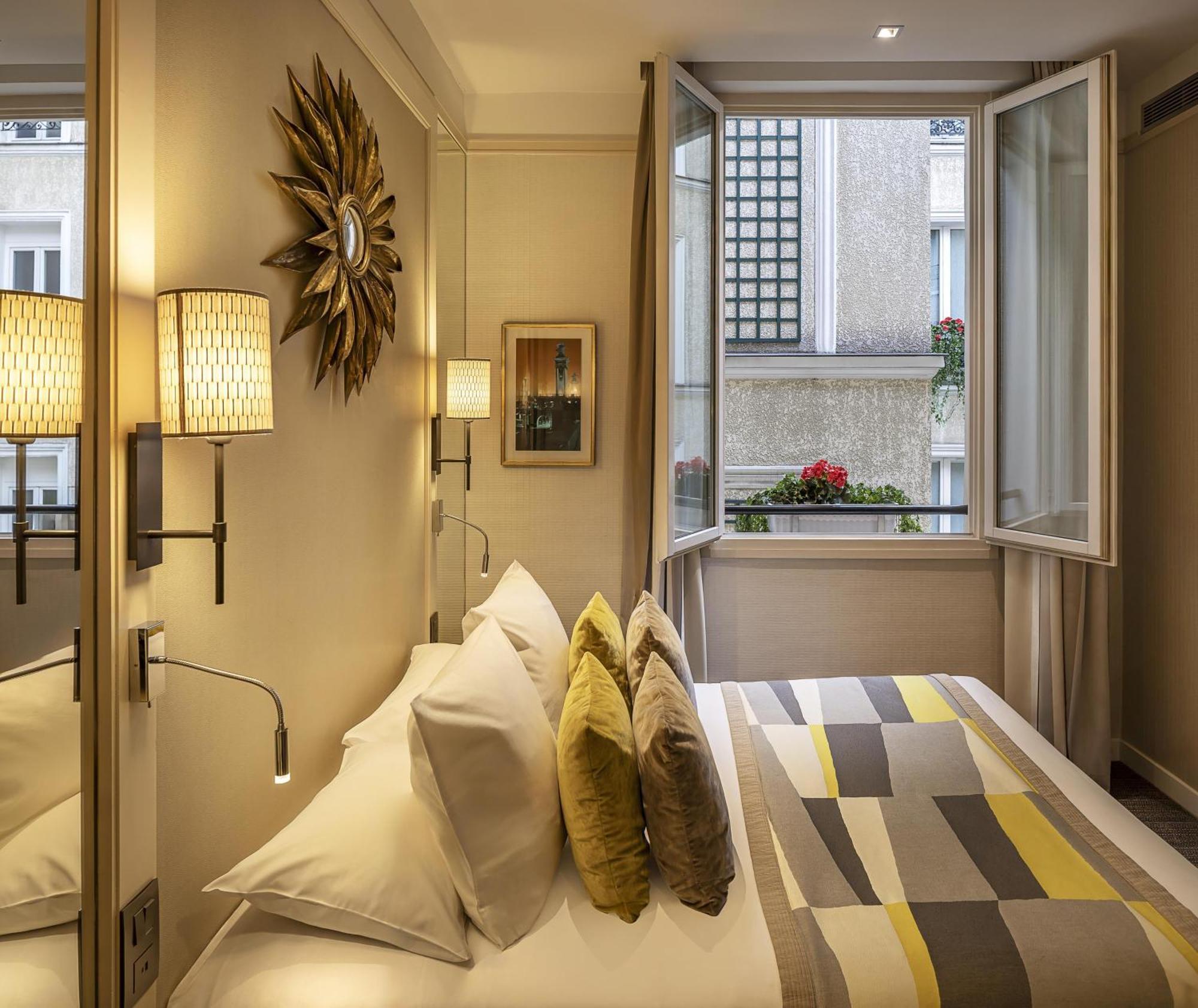 Hotel Western Sydney Opera 3*